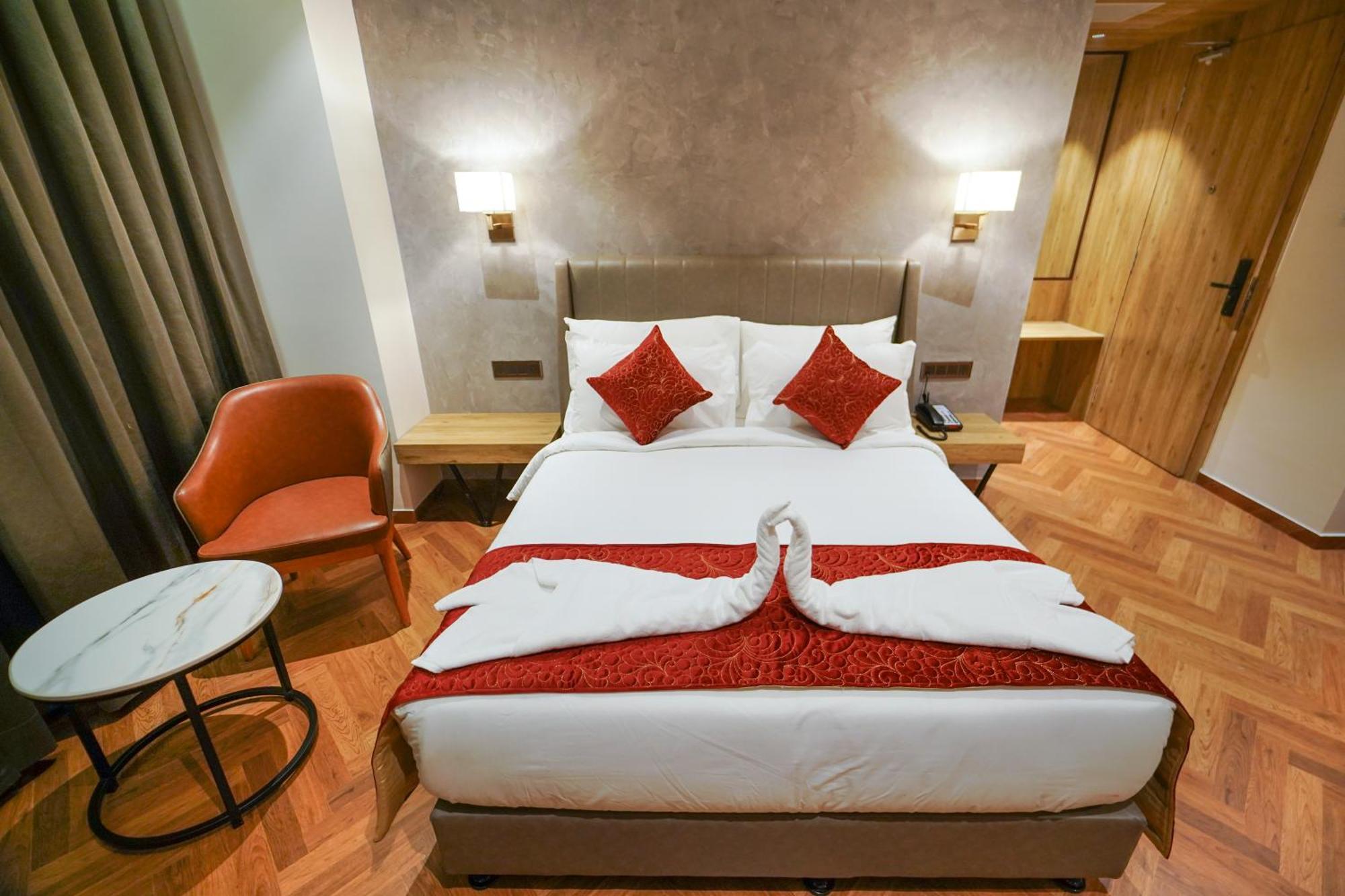 Hotel Park Inn Nellore - Near The Hospital & Highway Exteriör bild