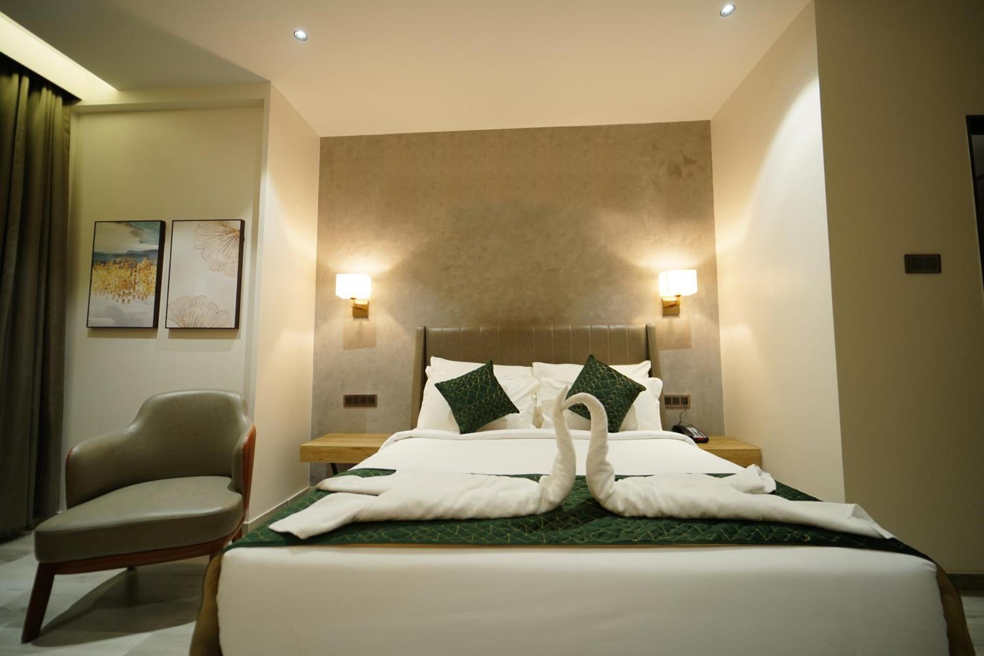 Hotel Park Inn Nellore - Near The Hospital & Highway Exteriör bild