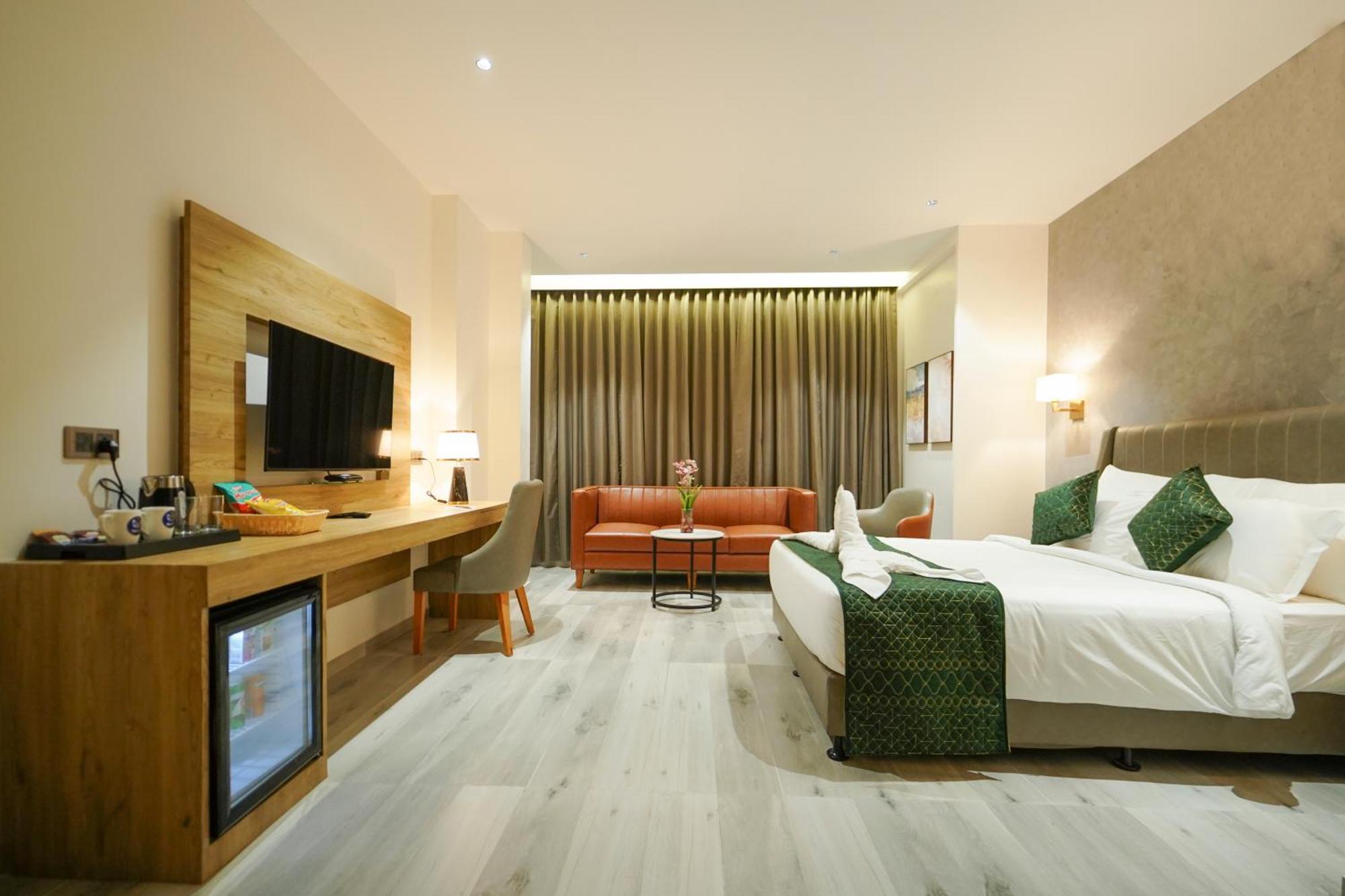 Hotel Park Inn Nellore - Near The Hospital & Highway Exteriör bild