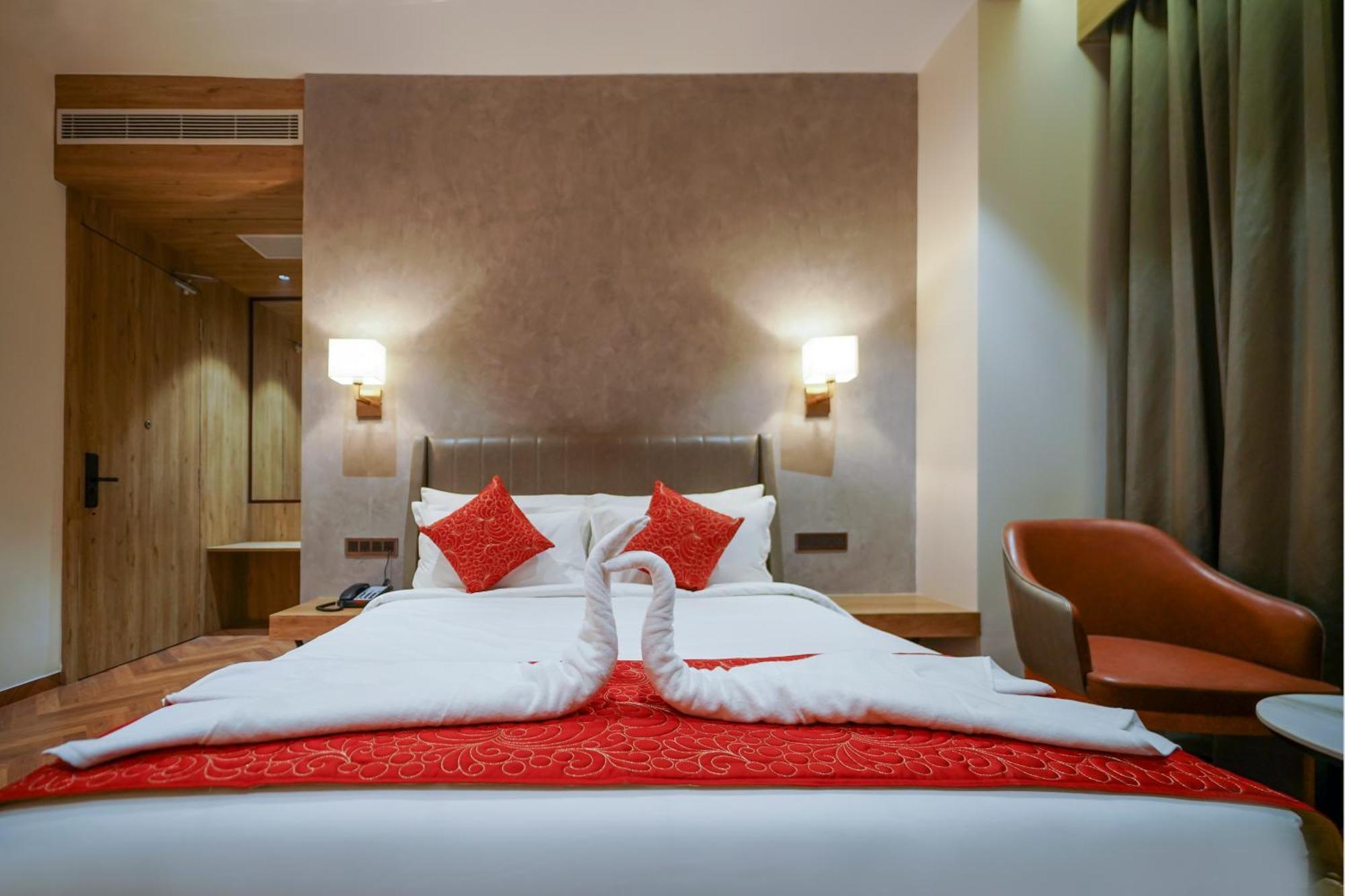 Hotel Park Inn Nellore - Near The Hospital & Highway Exteriör bild